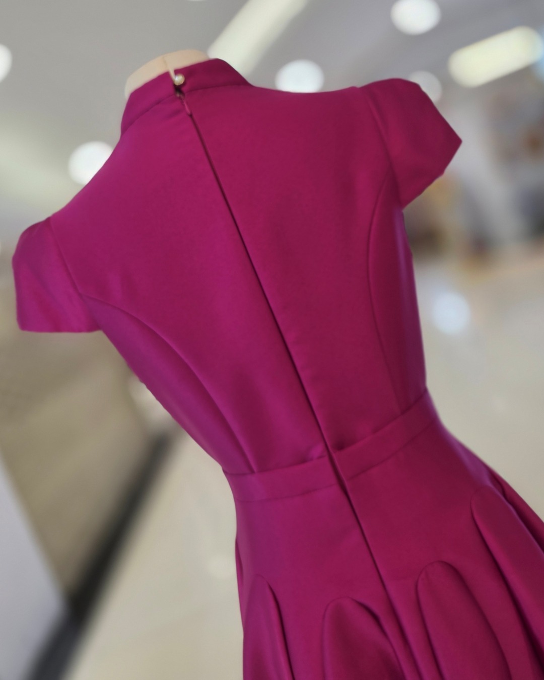 เดรสแฟชั่น เดรสเสื้อคอตั้ง แขนสั้น กระโปรงบาน