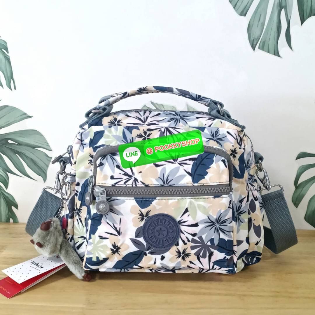 KIPLING Square Handbag & Shoulder bag กระเป๋าถือหรือสะพายข้าง ขนาดกลาง วัสดุ Polyester 100%