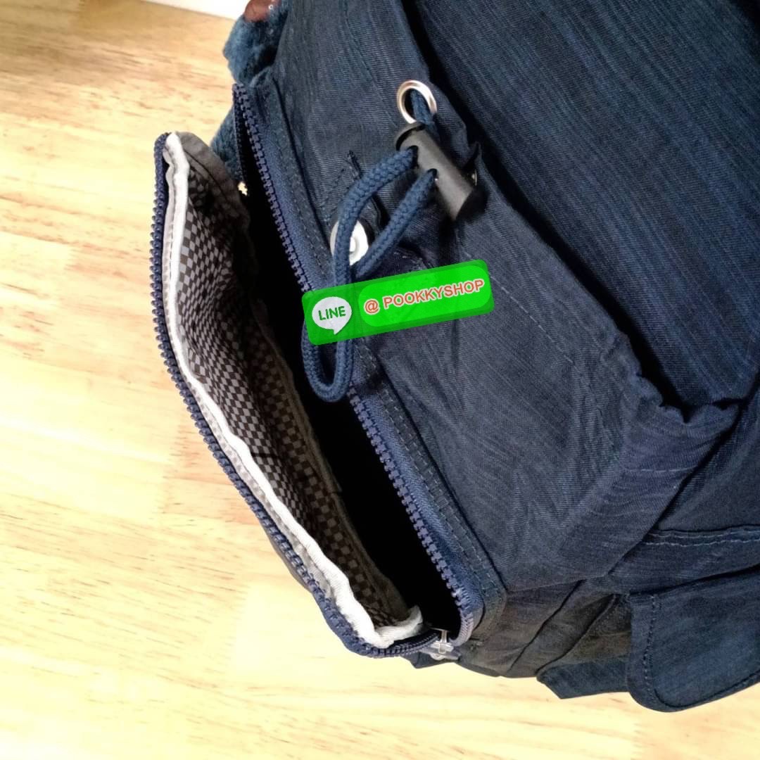 Kipling City Pack Medium Backpack กระเป๋าเป้ Kipling ขนาดกลาง วัสดุ Polyester 100% มีหูหิ้วด้านบน -ด้านหลัง มีซิปหลัง 1ช่องลึก -ด้านข้างมีช่องใส่ของเล็กน้อยทั้ง 2 ด้าน เปิด-ปิด ด้วยกระดุมแม่เหล็ก -ด้านหน้ามีช่องซิปใส่ของแยก 1 ช่อง และ ช่องปรับขนาดด้วยสายล