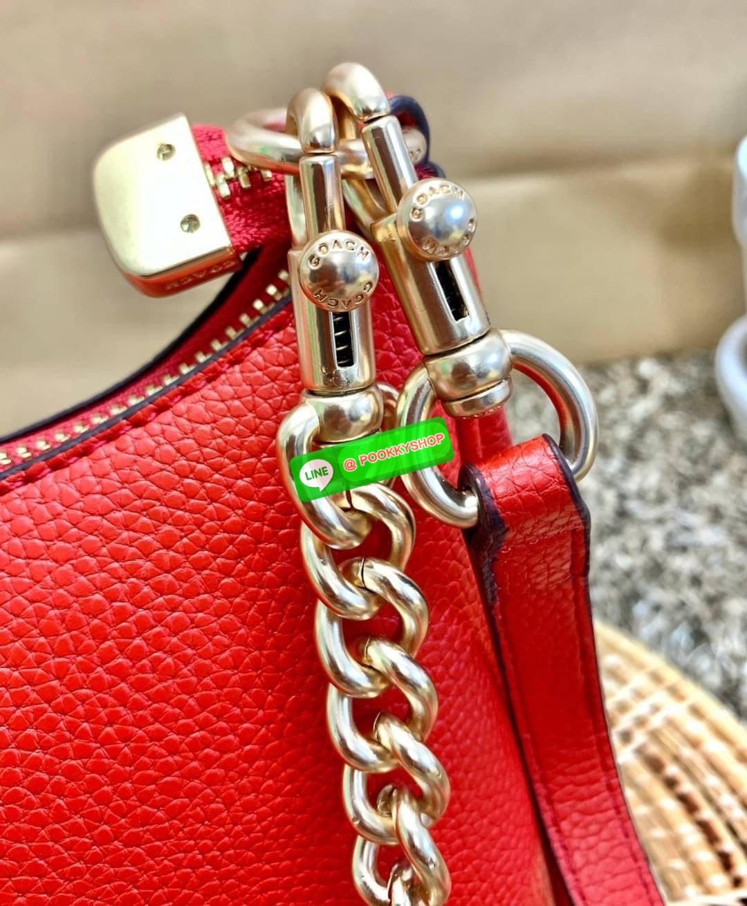 COACH TERI SHOULDER BAG ((CA173//CA209//CA548)) 🔹กระเป๋าทรงพอช ในรูปแบบหนังแท้ หนังนิ่มสวยมากค่ะ 🔹เปิดปิดกระเป๋าแบบซิป ภายในสามารถใส่กระเป๋าเงินใบยาวได้;มือถือได้ทุกรุ่น;พาสปอร์ตได้;มีช่องเล็กใส่ของจุกจิก และช่องเสียบบัตรให้อีก2ช่องนะคะ