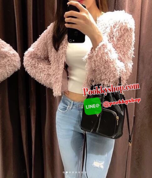 PRADA MINI nylon crossbody bag ARRIVAL รุ่นขายดี ตัวกระเป๋าอะไหล่สีทอง ไซส์มินิ ขนาดกะทัดรัด สามารถใส่ I phone+ ได้ หรือของจุกจิกได้เยอะ เนื้อหนาซับในอย่างดี มาพร้อมสายคล้องมือ + สายสะพายยาวปรับได้ แบบระดับที่สุดแห่งความสวยหรู กับราคาสุดคุ้มที่สาวๆชื่นชอบ