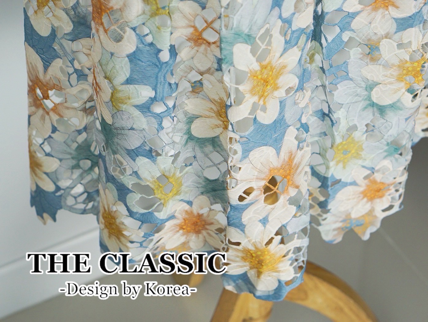 เดรสแฟชั่น เดรสยาวลายดอกไม้ ใช้ผ้าลูกไม้เนื้อหนาอย่างดี