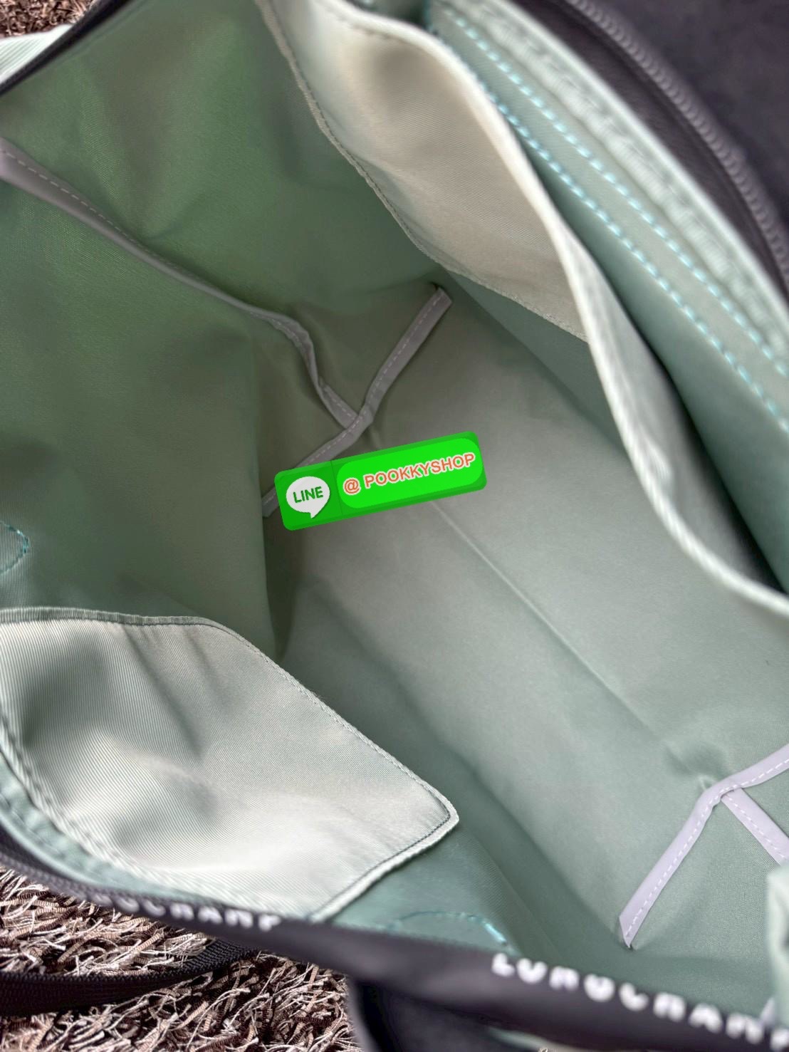 Large 💕Longchamp LE PLIAGE ENERGY L HANDBAG LE PLIAGE รีไซเคิล ECONYLสไตล์สปอร์ต ทันสมัย และใช้งานได้จริง น้ําหนักเบา กระเป๋าใบนี้เป็นเครื่องประดับที่มีเสน่ห์ในอุดมคติที่จะติดตามคุณในทุกกิจกรรมยามเย็นของคุณ มาพร้อมกับสายสะพายไหล่ปรับได้ สามารถพกพา