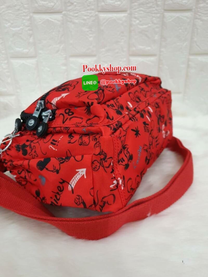 พร้อมส่ง KIPLING CROSSBODY BAG กระเป๋าสะพายพิมพ์ลายมิกกี้สีสันสดใส จุดเด่นมีช่องซิปหลายช่อง จุของได้เยอะและเป็นสัดส่วน มาพร้อมกับสายสะพายที่สามารถปรับระดับได้ จะสะพายข้างหรือสะพายแบบเฉียงก็ดูดีนะคะ รุ่นนี้ขอแนะนำเลยค่าาา