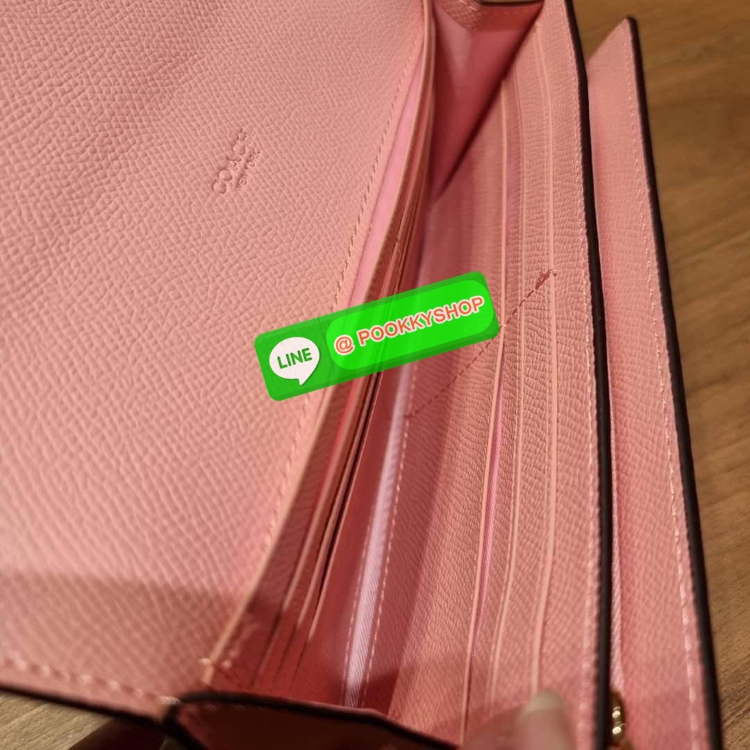 COACH F29395 SLIM ENVELOPE WALLET IN SIGNATURE CANVAS WITH FLORAL BUNDLE PRINT กระเป๋าสตางค์รุ่นขายดี ทรงจดหมายรุ่นฝาพับ ดีไซน์ลายช่อดอกไม้ น่ารักสดใส วัสดุหนังแคนวาสเคลือบลาย ภายในใส่มือถือได้ ใส่บัตรได้ มีช่องซิปแยกแบ่งเป็นสัดส่วน ใบจริงคือดีงาม สาวๆใช้