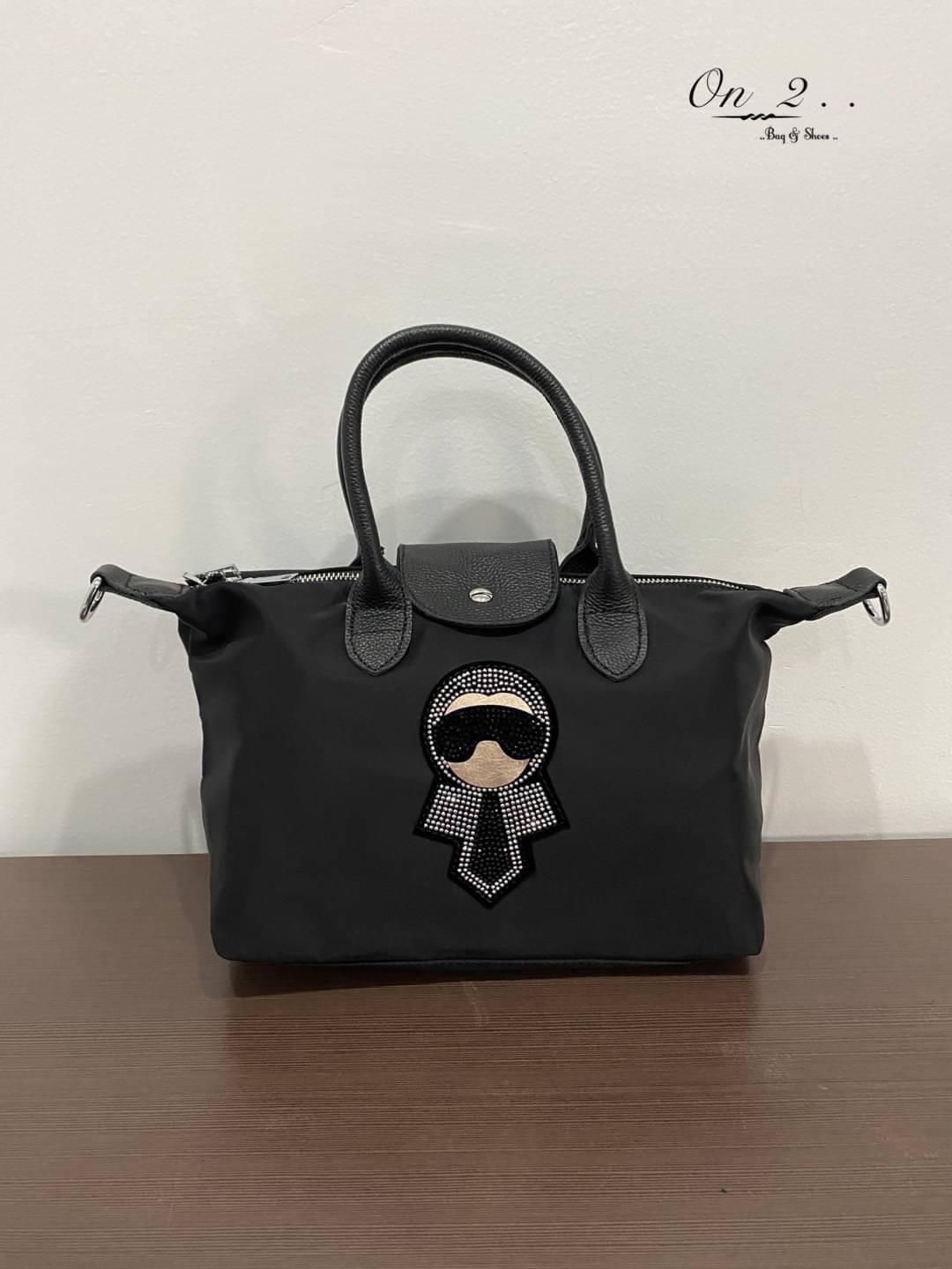 New Arrival 🔥🔥🔥 Nylon Bag with crossbody ▪️กระเป๋าผ้าไนลอน ไซด์กลาง ▪️หิ้วได้ สะพายข้างได้