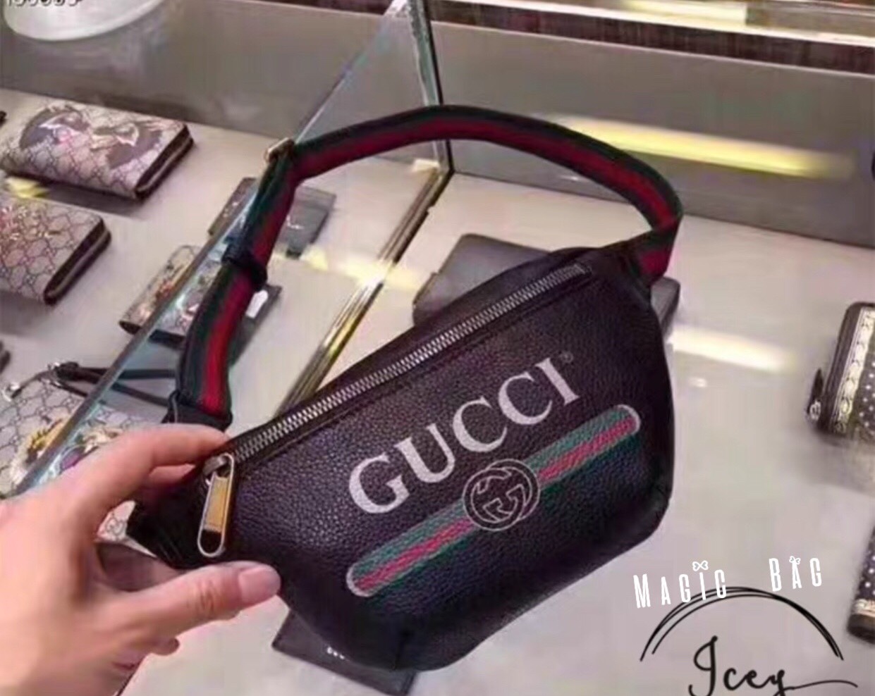 กระเป๋าคาดอก งานหนัง สไตล์กุชชี่อะไหล่ทองสายผ้าปรับระดับได้ หนังกันน้ำสายปรับระดับได้งานสวย