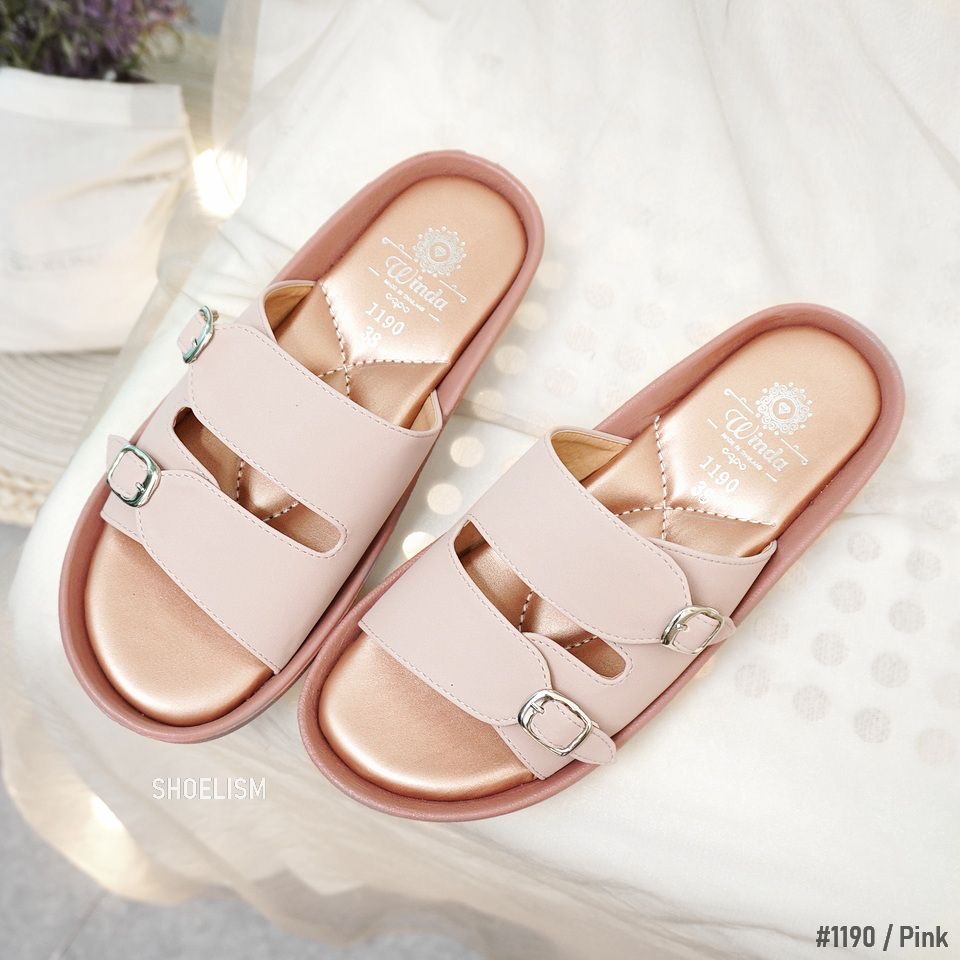 พร้อมส่งจ้า เข้าเพิ่มแล้วค่าา รองเท้าลำลอง ดีไซน์คาดหน้า เก็บหน้าเท้าได้ดี พื้นนุ่มใส่เดินสบาย รองเท้าเพื่อสุขภาพ รองรับน้ำหนักได้ดี อย่ามัวรอช้าไม่งั้นอดน้า...