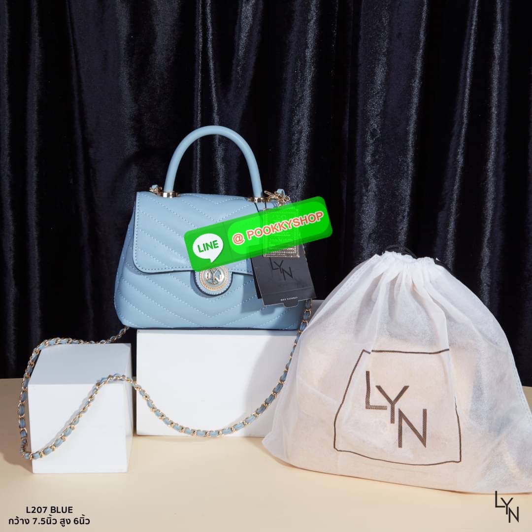 แท้ Outlet Lyn ทรงถือ+สะพายข้างได้ สายโซ่พันหนัง เปิด/ปิดกระเป๋าด้วยกระดุมแม่เหล็ก มี 1 ช่องใช้งาน