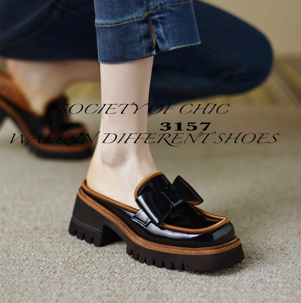 สวยไม่ไหว ใช้ความสวยเปลืองมากแม่!! กระชากสายตาทุกคู่ ให้หยุดอยู่ที่น้องเปิดส้นหนังแก้ว คนสวย สุดเทห์ คู่นี้ ให้ฟิวหลากหลายอารมณ์ ใส่ทำงานก็ได้ ใส่เที่ยวก็ดี ได้ทั้งความเพรียวสวยและสบายหายห่วง เรียบร้อยได้ เท่ห์ เก๋ ปรับได้ทุกลุค จนทุกคนต้องอุทาน Oh!! My ,