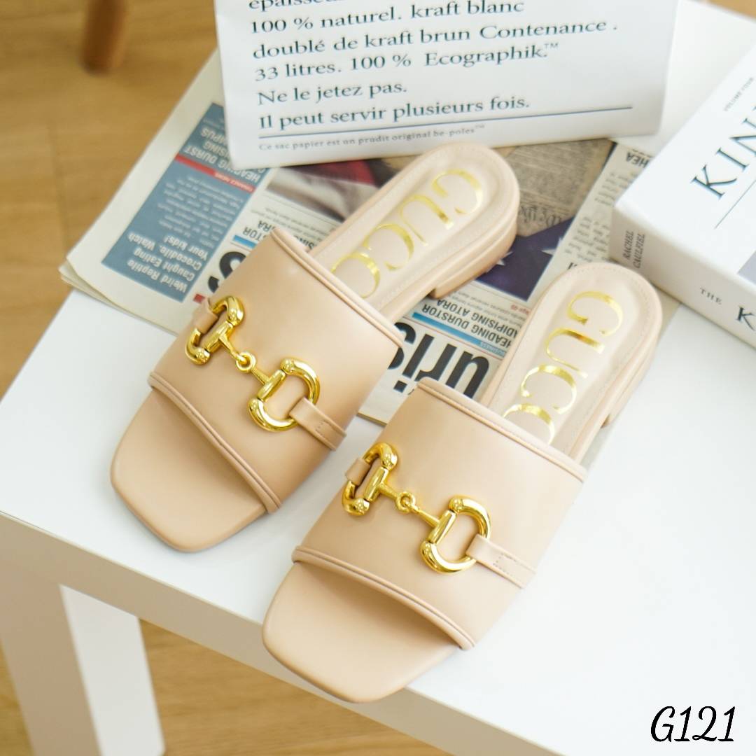 พร้อมส่ง รองเท้าแตะสวยมากกก ชนช้ อป มาใหม่ล่าสุด ทรงสวม อะไหล่สีทอง งานหนังpuแท้ นิ่ม มากกกกก ทรงสวย สาวหน้าเท้ากว้างใส่ได้ ส้นสูง1นิ้ว คือมัน ดีมาก ลงตัวสุด ใส่เดินสบายมากด้วยจ้า