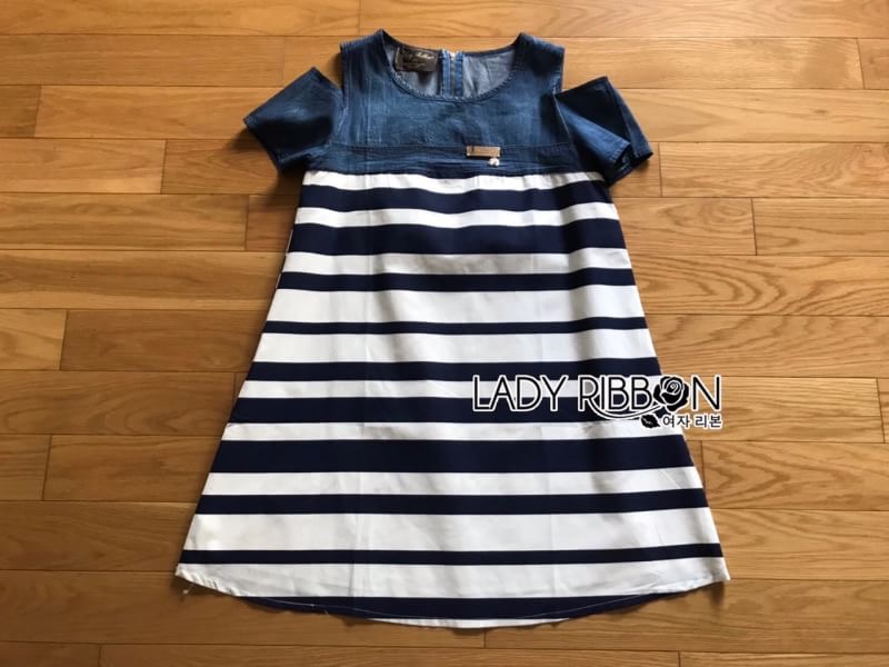 Lady Ribbon's Made Lady Rita Casual Style Cut-Out Denim เดรสผ้าเดนิมตัดต่อผ้าคอตตอนลายขวางสุดเก๋