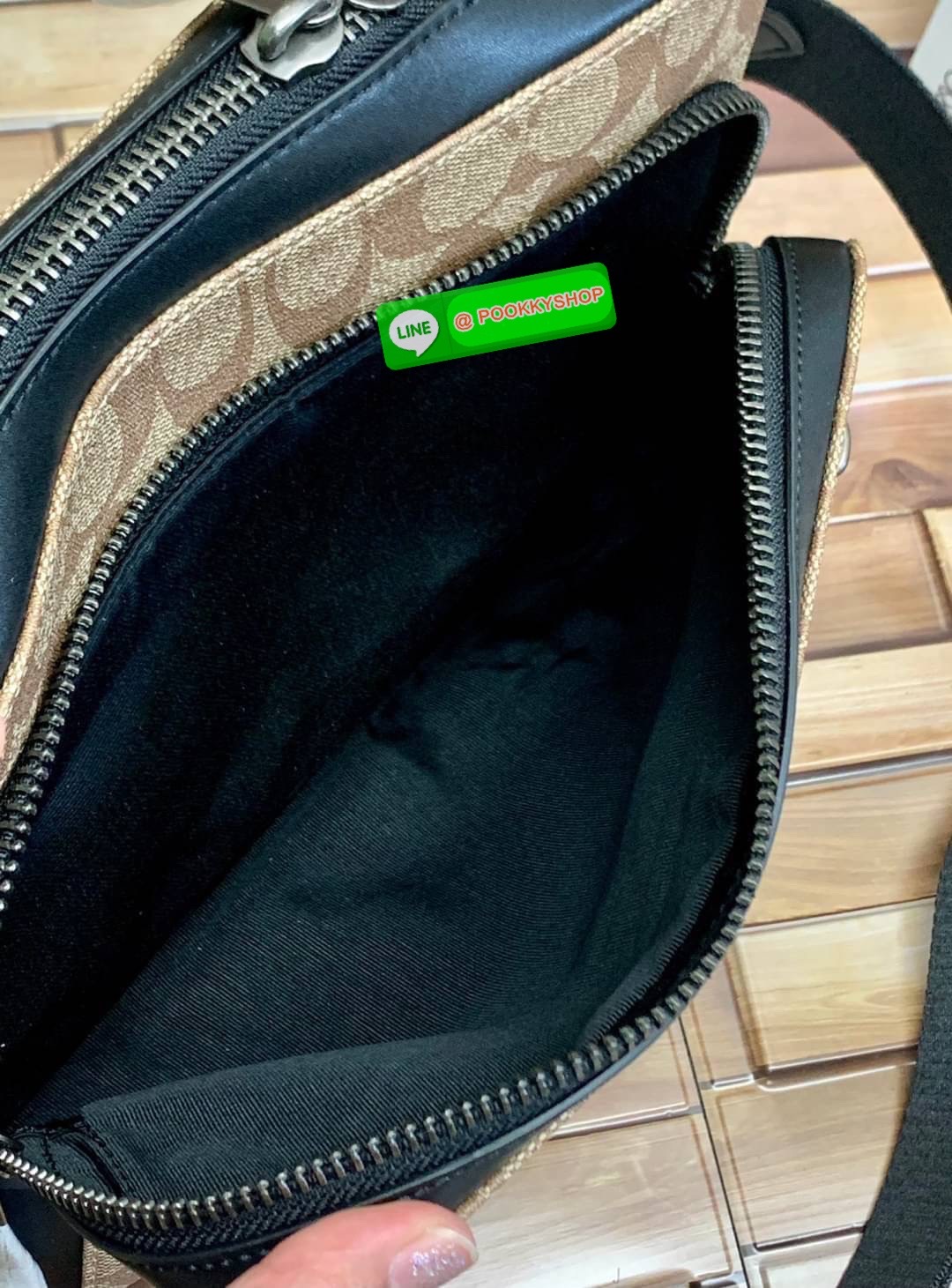 COACH WEST CAMERA BAG IN SIGNATURE ((91485)) ðšāļāļĨāļąāļāļĄāļēāļāļēāļĄāļāļģāđāļĢāļĩāļĒāļāļĢāđāļāļāļāđāļēāļē! āļāļĢāļ°āđāļāđāļēāļŠāļ°āļāļēāļĒāļāļđāđāļāļēāļĒ((āļāļđāđāļŦāļāļīāļāļāđāđāļāđāļŠāļ§āļĒāļāļĩāđāļāļĩāļĒāļ§āļāđāļ°ð)) āļŦāļāļąāļāđāļāđ āđāļĨāļ°āļŦāļāļąāļCanvasāļŠāļ§āļĒāļāđāļ° āļĄāļĩāļāđāļāļāļāļīāļāļŦāļāđāļē//āļāđāļāļāļāļīāļāļāļĨāļēāļāļāļ§āđāļēāļ//āļāđāļāļāļŦāļĨāļąāļāđāļāļāļāļīāļāļāļđāđ āđāļŠāđāļŠāļąāļĄāļ āļēāļĢāļ°āđāļāļāļĢāļ°āļāļģāļ§āļąāļāđāļāđāđāļĒāļāļ°;āļāļĢāđāļāļĄāļāđāļāļāđāļĨ