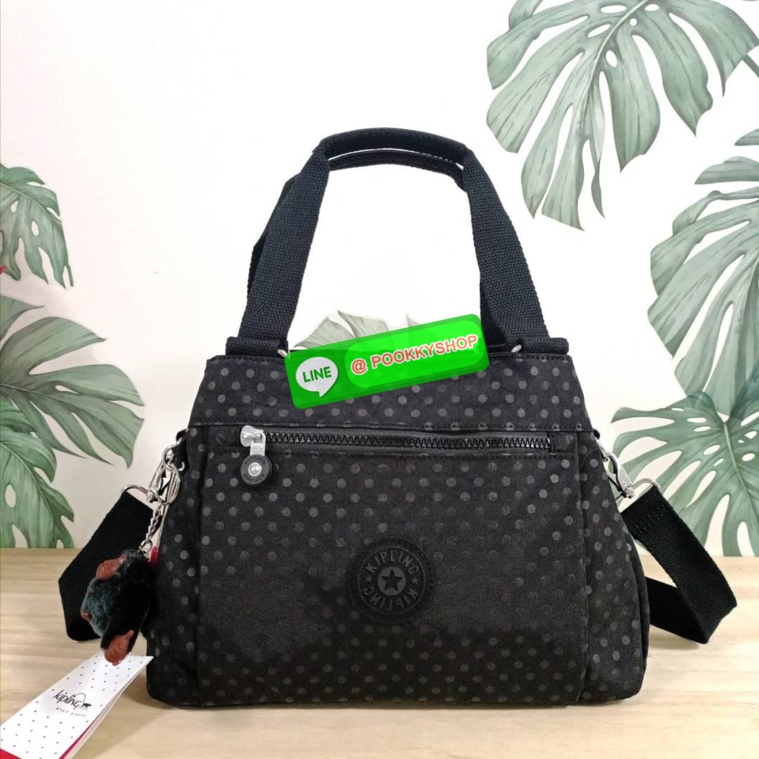 KIPLING ELISE HANDBAG กระเป๋าถือและสะพายไหล่ วัสดุ Nylon +Polyester ขนาดกำลังพอดี จุของได้มาก มีหูจับสองสาย ถือสะดวก น้ำหนักเบา มีช่องซิป ด้านหน้า ช่อง กระเป๋าหลักเปิด-ปิดด้วยซิป มี3 ช่องว่างใส่ของได้จุมากๆ ใส่มือถือได้ กระเป๋าสตางค์ใบยาว และ เครื่องสำอาง