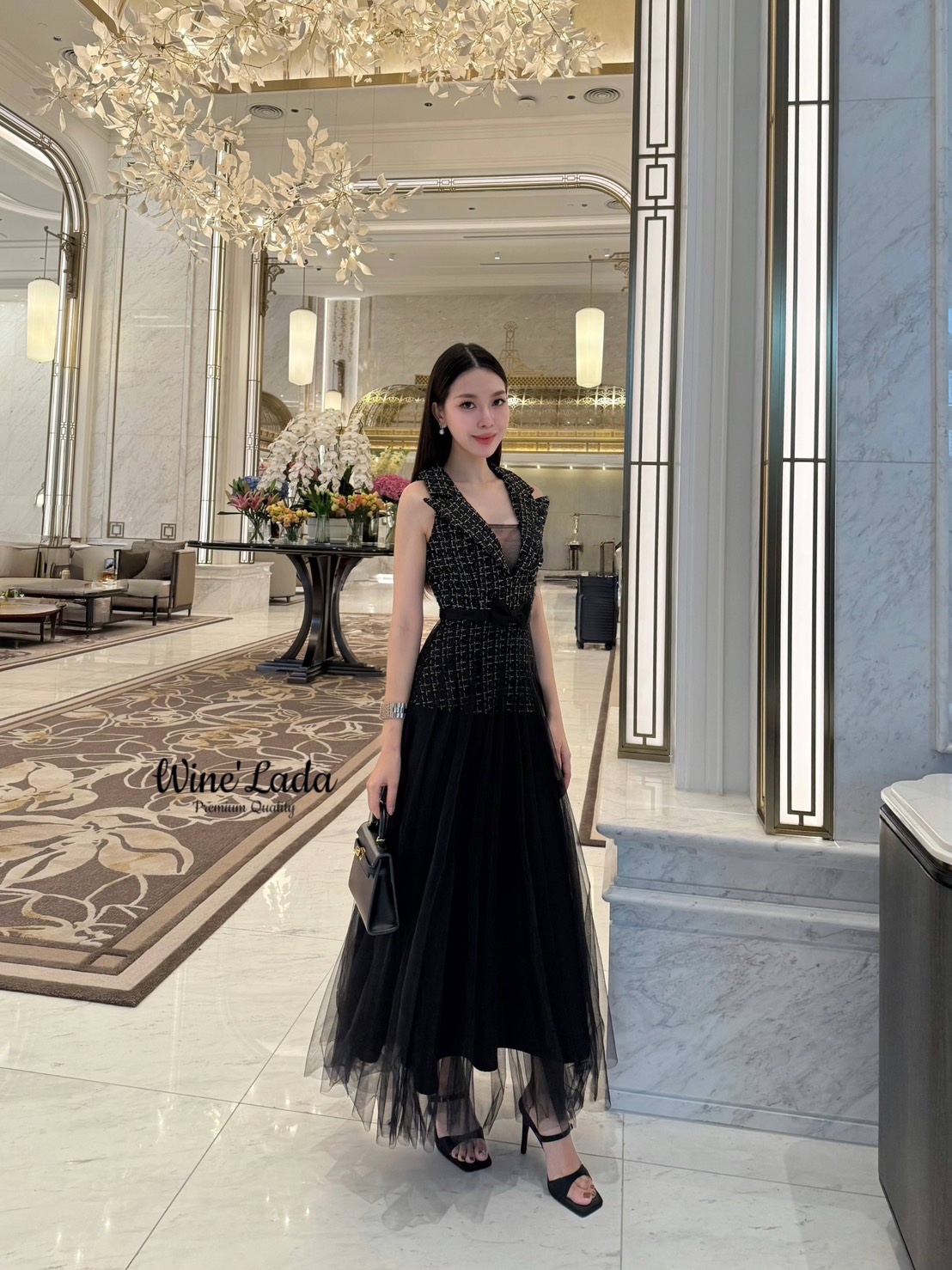 เดรสแฟชั่น เดรสผ้าทวิตสีน้ำตาลทองตัดต่อด้วยชีฟองเพิ่มความหรูหรา