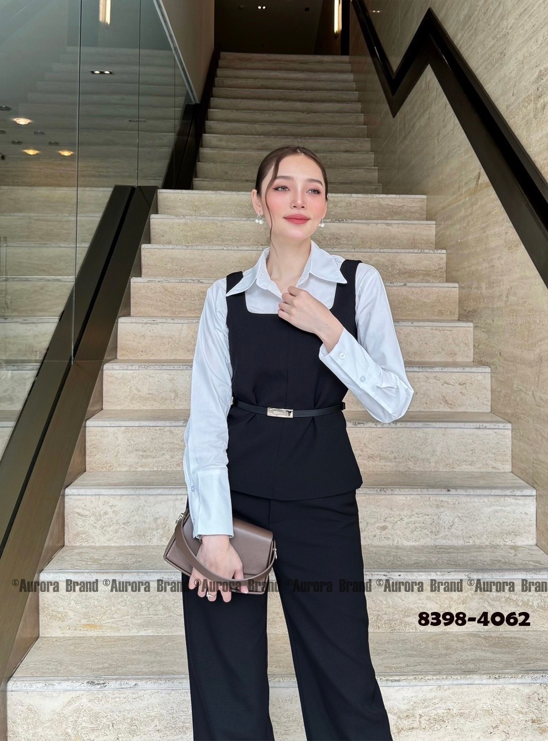 ชุดเซทแฟชั่น SET. 4Pieces Black & White ชุดเซตที่แมทกันได้สวยหรู ลักชูวสุดๆ