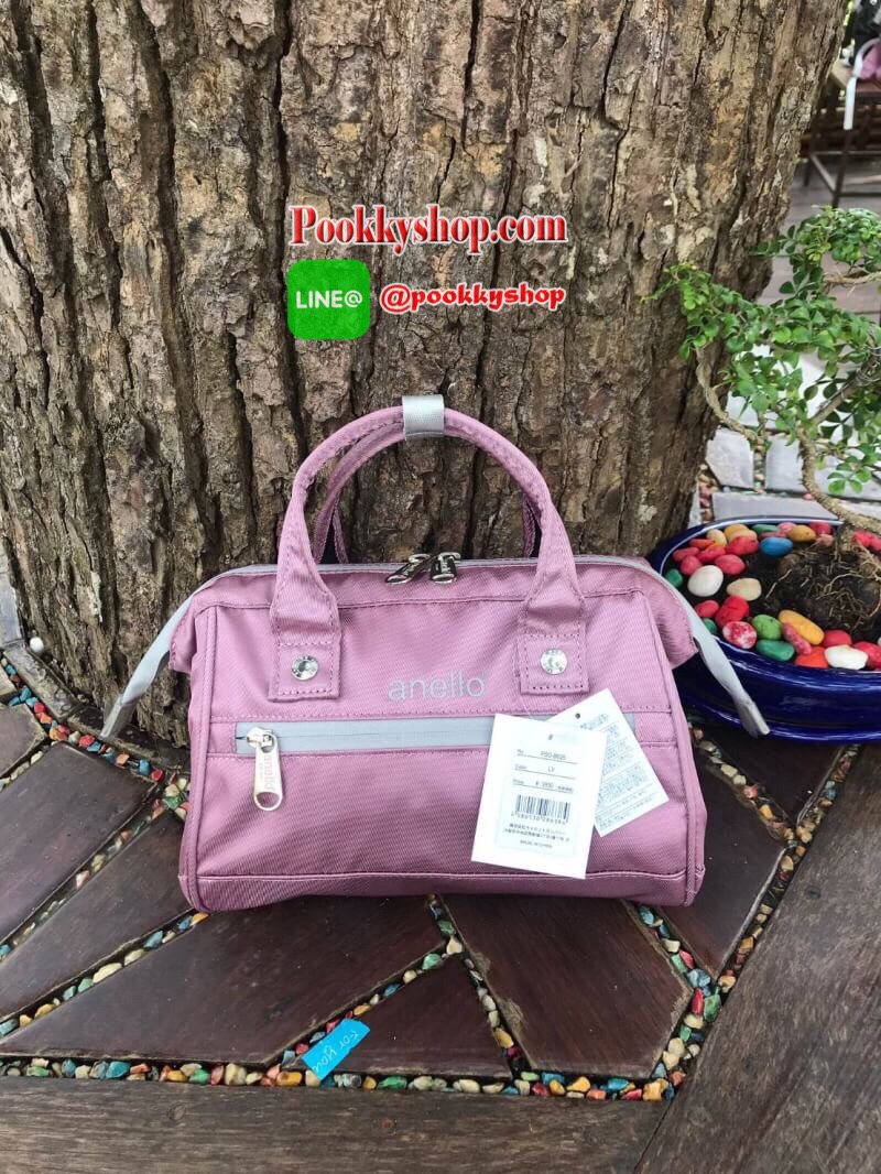 Anello Repellency Edition2 Mini Shoulder Bag (FSO-B025) กระเป๋าสะพายข้างวัสดุNylon & Polyesterหนา กันน้ำได้ น้ำหนักเบา มาพร้อมสายสะพายถอดและปรับความยาวได้ เปิดปิดด้วยซิปคู่ ภายในกว้างใส่กระเป๋าสตางค์ยาว มินิไอแพคได้ รุ่นใหม่ลิมิเตทที่น่าสะสมเลยคร้า!