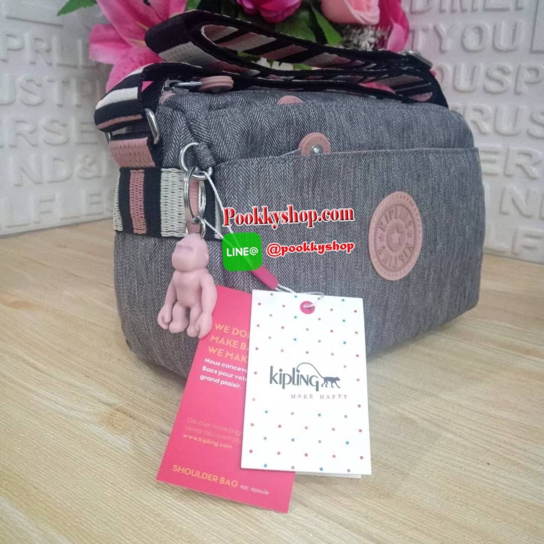 KIPLING Mini Crossbodybag กระเป๋าสะพายข้างขนาดกะทัดรัด ผลิตจากวัสดุ Nylon+ Polyester100% มีช่องใช้งานแยกย่อยมากถึง 4 ช่อง -ด้านหน้ามีช่องซิป 2 ช่อง -ช่องหลักโล่ง กว้าง จุของใช้ได้เยอะ -ด้านหลังมีช่องซิปอีก 1 ช่อง มาพร้อมพวงกุญเเจลิง สายสะพายยาวสามารถปรับไ