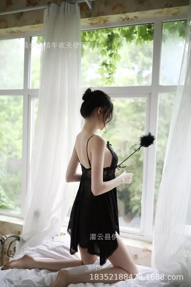 ชุดนอนเซ็กซี่ ชุดนอนซีทรู แต่งลูกไม้ ช่วงอก ชายเล่นระดับ เนื้อผ้าเกรดพรีเมี่ยม ทิ้งตัว สวยหรู มากคะ +G-string เข้าชุดคะ สำเนา