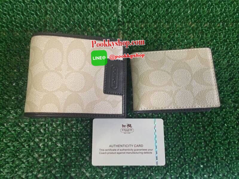 Brand : COACH Compact ID Wallet Detail : กระเป๋าสตางค์Coach ใบสั้น มาพร้อมกระเป๋าใส่บัตรใบเล็ก 1 ใบ มีช่องใส่บัตรหลายช่องสามารถใส่บัตรได้จำนวนมาก และมีช่องใส่ธนบัตรถึง 2 ช่อง สามารถมอบเป็นของขวัญหรือใช้เองก็ได้ พลาดไม่ได้แล้วนะคะ