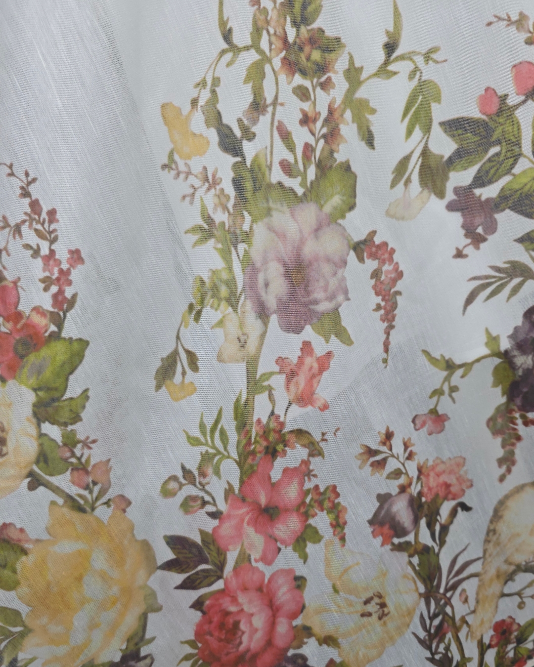 ชุดเซทแฟชั่น เซ็ตเสื้อคอกลมแขนยาว+กระโปรงยาว แต่งระบายตัวเสื้อหน้าและหลัง