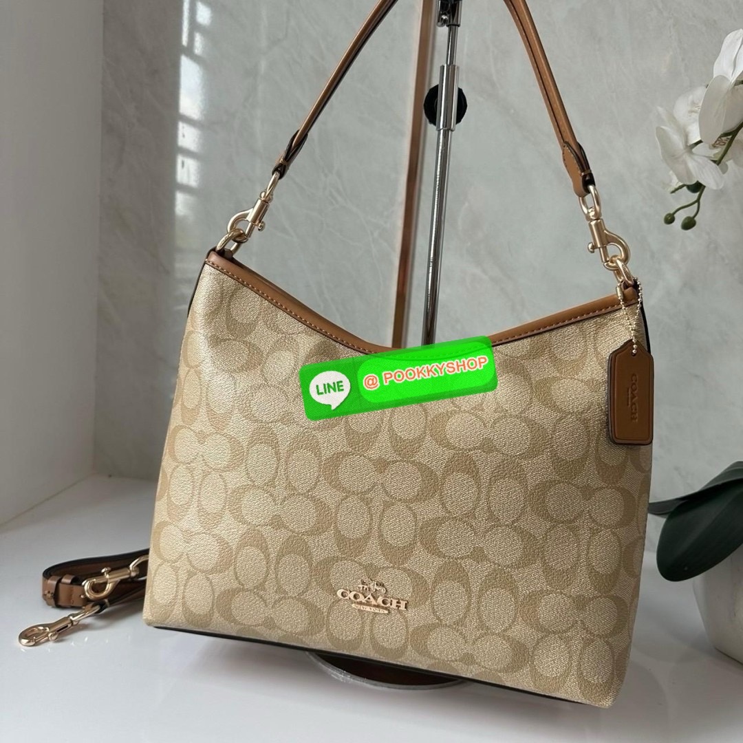 Coach Laurel Shoulder Bag Black CR148 🔖กระเป๋าสะพายข้าง/ไหล่ ทรง hobo สวยทันสมัยไม่มีเอาท์ 🔖วัสดุ : pebble leather 🔖เปิด - ปิด แบบซิปบน ภายในช่องโล่งกว้าง มีช่องรับแยกสองช่องมีซิปหนึ่งช่อง จุของได้เยอะ