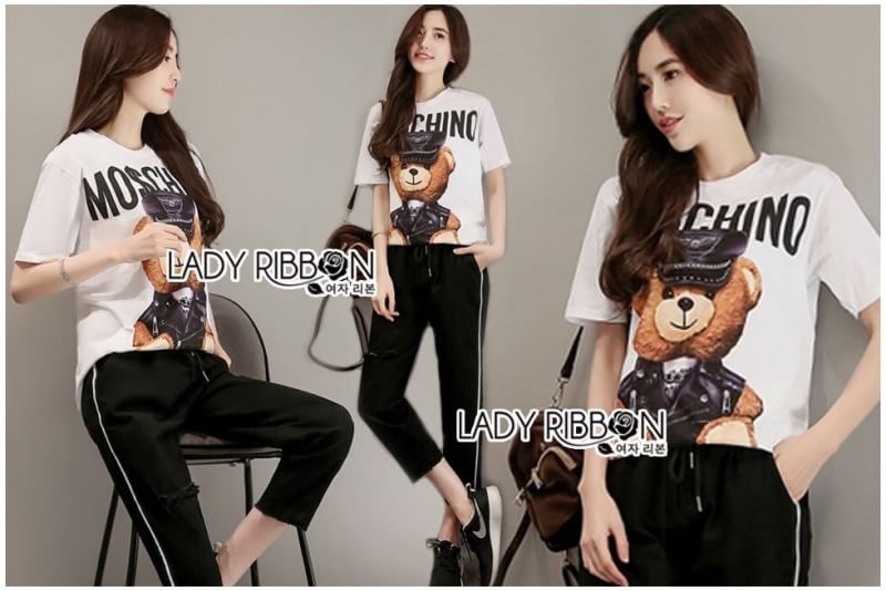 Lady Ribbon's Made Lady Ellen Street Chic Printed T-shirt and Sweat Pants Set เซ็ตเสื้อทีเชิ้ตพิมพ์ลายและกางเกงวอร์มสไตล์สตรีท ลุคนี้เป็นสไตล์แบรนด์ Moschino แบบสตรีทเก๋ๆ ตัวเสื้อเป็นเสื้อยืดแขนสั้น ตรงกลางพิมพ์ลายตุ๊กตาหมี ส่วนกางเกงเป็นการเกง Sweat