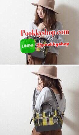 Anello check pattern mini 2 way Boston คอลเลคชั่นใหม่ล่าสุด!!ของรุ่น2way mini boston วัสดุผ้าแคนวาส ลายสก็อต และขอบบนล่างและด้านหลัง ลายสก็อตต้อนรับปลายปีที่ดูมีสีสันชวนหลงใหล รูปแบบและดีไซน์ยังคงใช้งานได้ดีเหมือนเดิม ราคาสุดคุ้มโดนใจห้ามพลาดนะคร้า!!