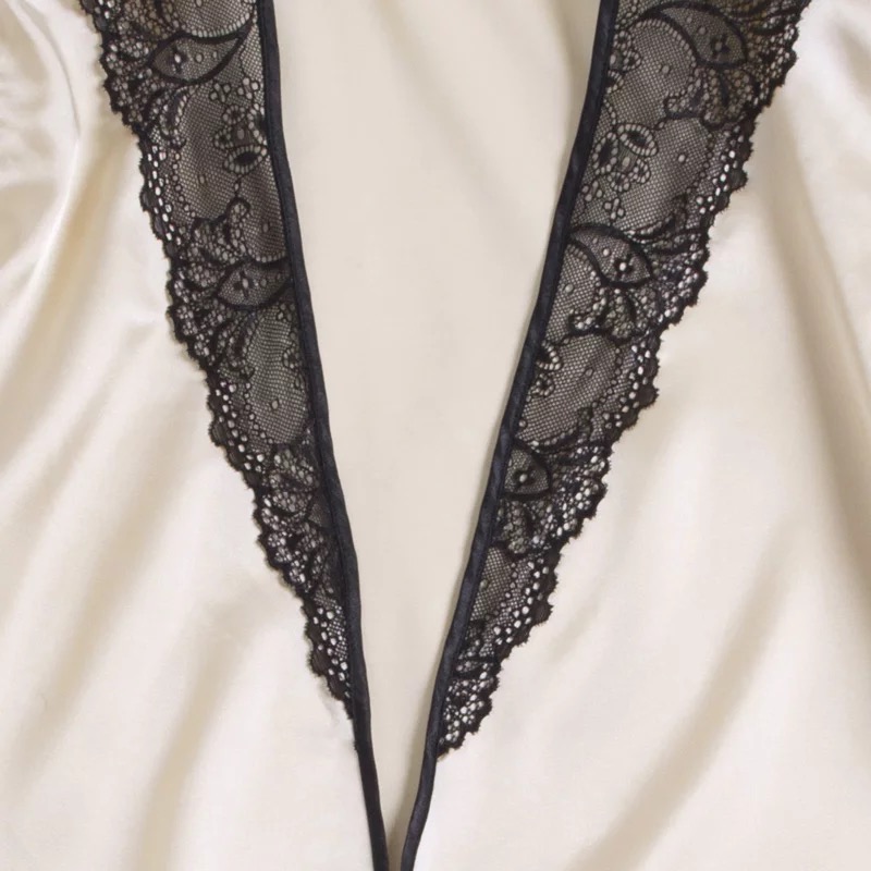 Set ชุดนอน เซ็ทชุดคลุมนอน+ สายเดี่ยวสีแชมเปญ แต่งลูกไม้ดำ