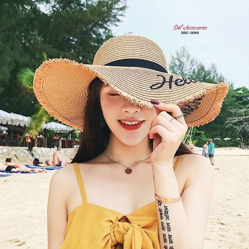 สินค้าพร้อมส่ง หมวกสานปีกกว้างปัก Hello Sunshine พับได้คืนรูปได้ดี ถูกน้ำได้ สวย ถ่ายรูปมากเริ่ดสุดๆจ้า