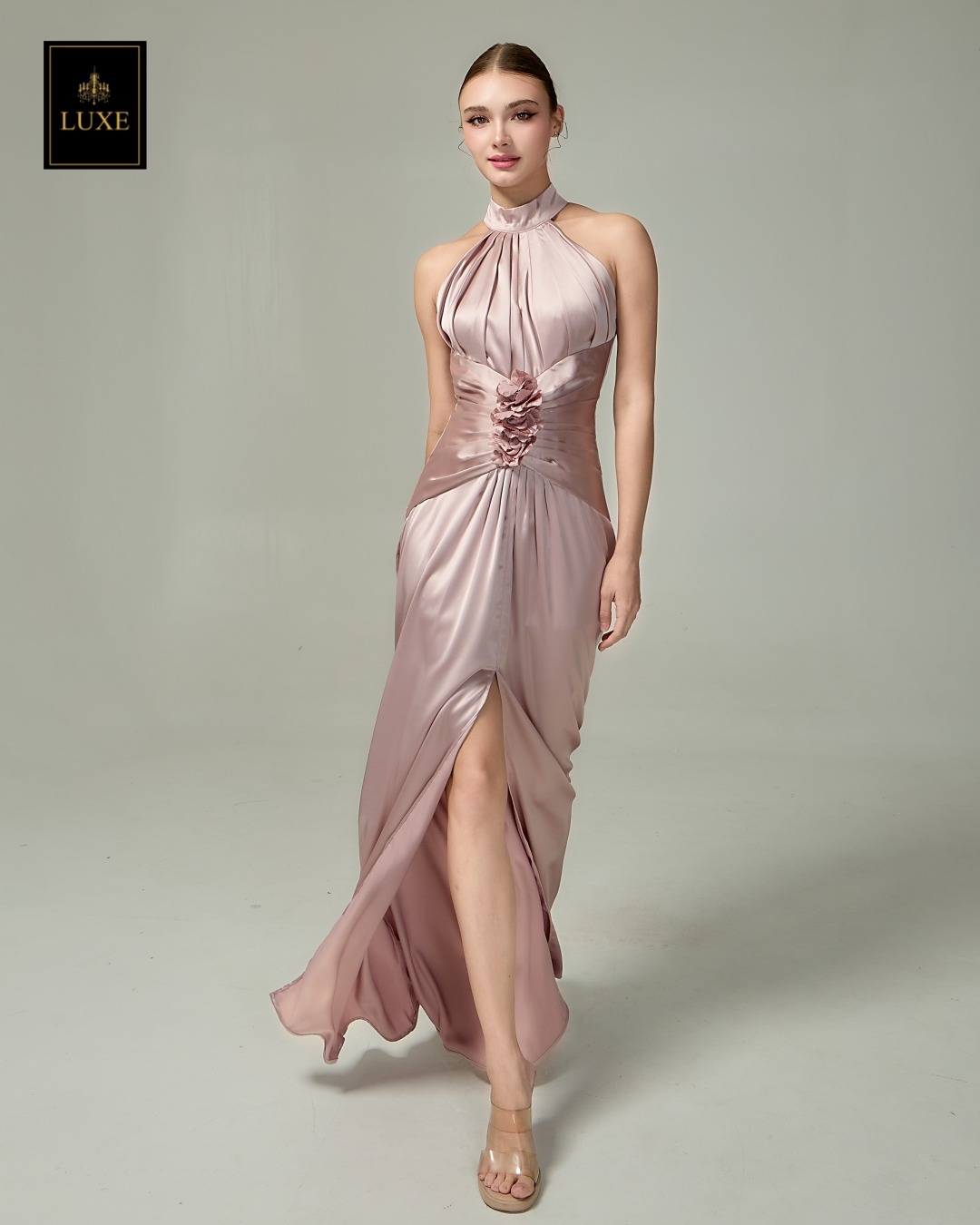 เดรสแฟชั่น แม็กซี่เดรสเสื้อคอกลมแขนกุด กระโปรงผ่าหน้าขา