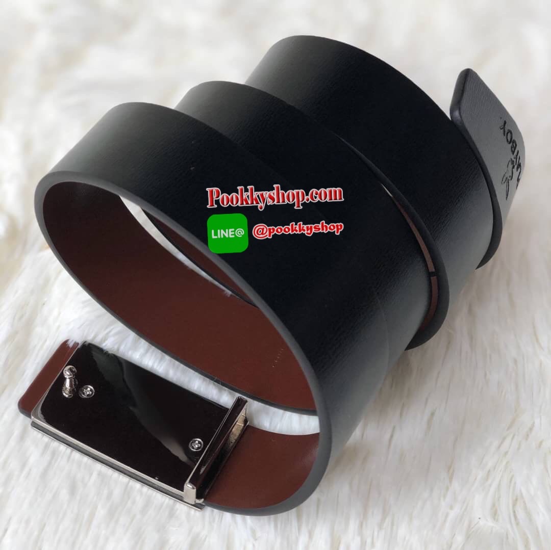DON'T MISS! PLAYBOY MEN LEATHER BELT (Free Size) เข็มขัดหนังสีดำรุ่นสุดฮิตจาก Playboy หัวเข็มขัดโลหะดำตัดเงินปั้มโลโก้คุณภาพดีตามแบบฉบับของแบรนด์ดีไซน์คลาสสิคเข้าได้กับทุกชุดสามารถปรับได้หลายระดับ มาพร้อมกล่องแบรนด์สามารถมอบเป็นของขวัญได้ ไอเท็มนี้ M