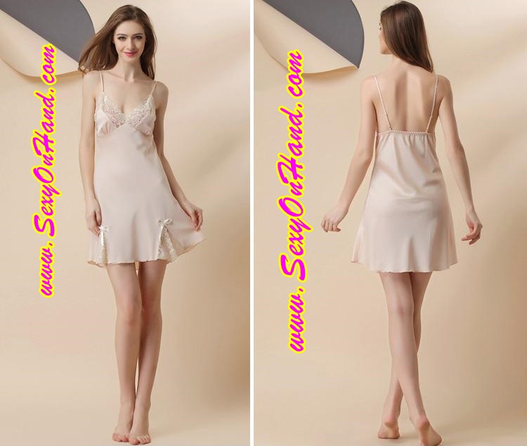 ชุดนอนผ้าไหม ชุดนอน ผ้าไหม งานเกรด AAA สีแชมเปญ สวยหรูไสตล์คุณหนูหรูๆ แต่งลูกไม้ช่วงขอบอก ปลายแต่งริบบิ้นและลูกไม้ แบบคลาสสิคมีระดับมากๆคะ