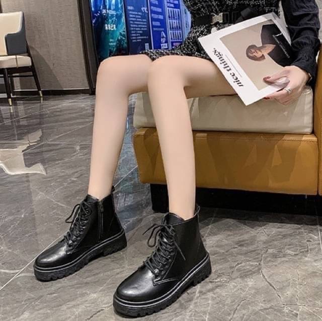 พร้อมส่ง👠👠👠รองเท้าบูทมาร์ติน วัสดุหนัง PU งานผูกเชือก สูง 1.5 นิ้วใส่แล้วดูขาเรียว แต่งซิปข้าง ใส่สบาย ไม่เจ็บเท้าาา