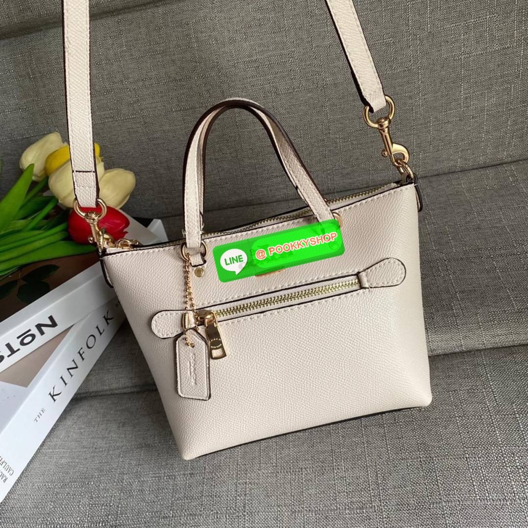 Coach Mini Gallery Crossbody With Stripe Heart Print (coach ca793) กระเป๋าสะพายข้าง เทรนรุ่นเล็กมาแรงวัสดุหนังแท้ทั้งใบ เปิดปิดด้วยซิป มีช่องใส่บัตรเครดิต 2 ช่อง ซับในผ้า สายสะพายถอดได้ สามารถสะพายข้างหรือสะพายไหล่ได้