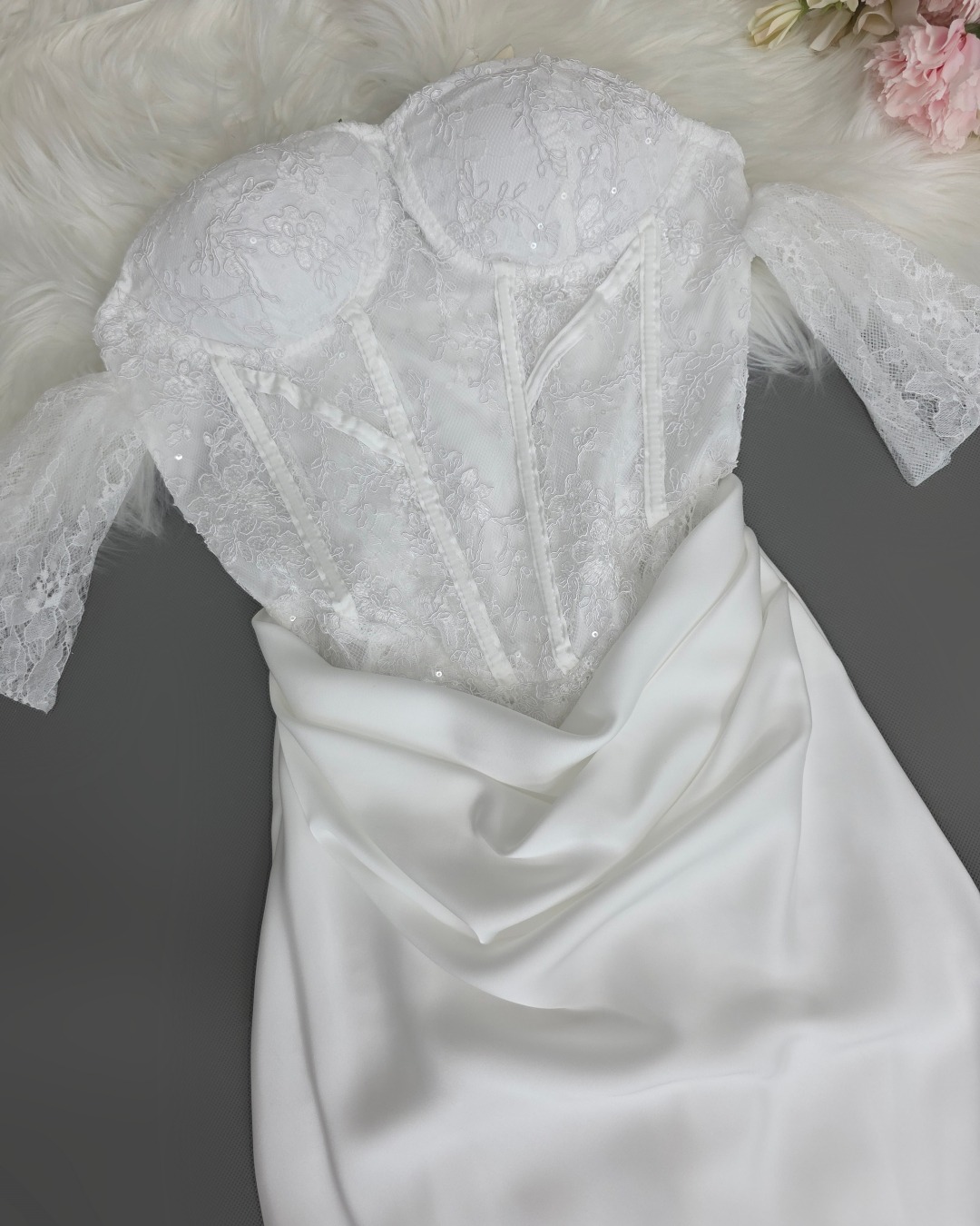 เดรสแฟชั่น เดรสเสื้อเกาะอกผ้าลูกไม้โครเชต์ แต่งผ้าคล้องแขน ผ้านุ่ม ยืดหยุ่นเล็กน้อย