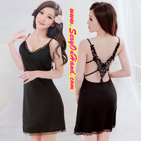 ชุดนอนเซ็กซี่ ชุดนอนสายเดี่ยว สีดำ แต่งสายลูกไม้ปักด้านหลัง สวยเปรี้ยว เนื้อผ้ายืด เกรดพรีเมี่ยม นุ่มลื่น เย็นสบาย +G-string