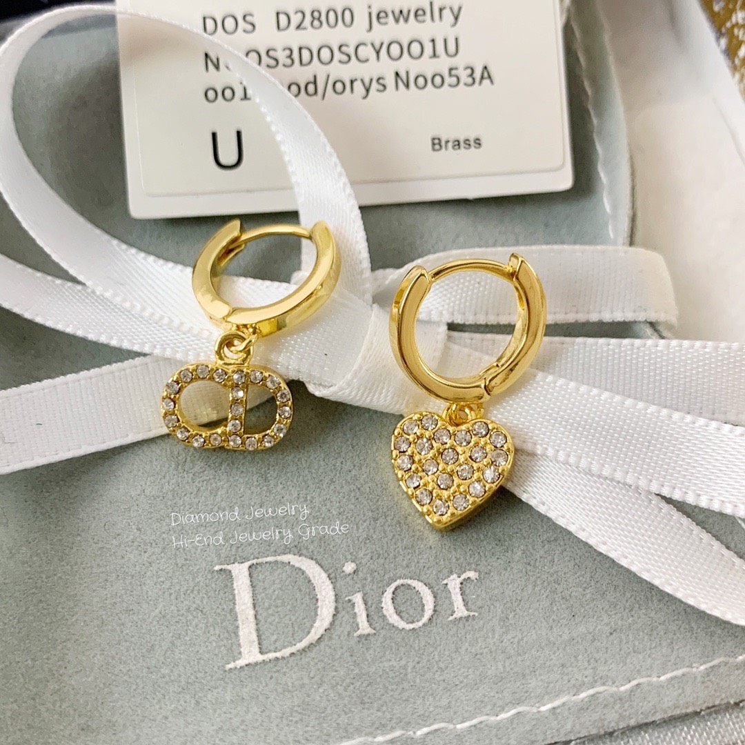 Super Hi-End Quality !!!! ((งาน 1:1 เหมือนในช็อปมากที่สุดในท้องตลาด)) Christian Dior Earring ต่างหูดิอองาน 1:1 เหมือนของแท้เป๊ะๆค่ะ รับรองงานสวยมากกกกก ดูหรู ดูผู้ดีสุดๆ งานดี เพชรคุณภาพดีมากๆมากๆคะรับประกันความพอใจเลยค่ะ ตัวเรือนสีทองเงา งาน laser stamp