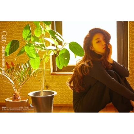CHUNGHA 2ND MINI ALBUM - OFFSET (OFF VER)