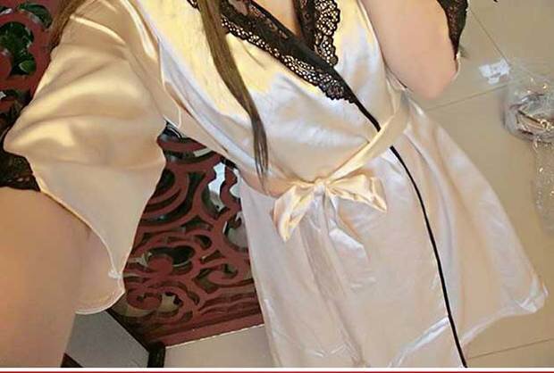 Set ชุดนอน เซ็ทชุดคลุมนอน+ สายเดี่ยวสีแชมเปญ แต่งลูกไม้ดำ