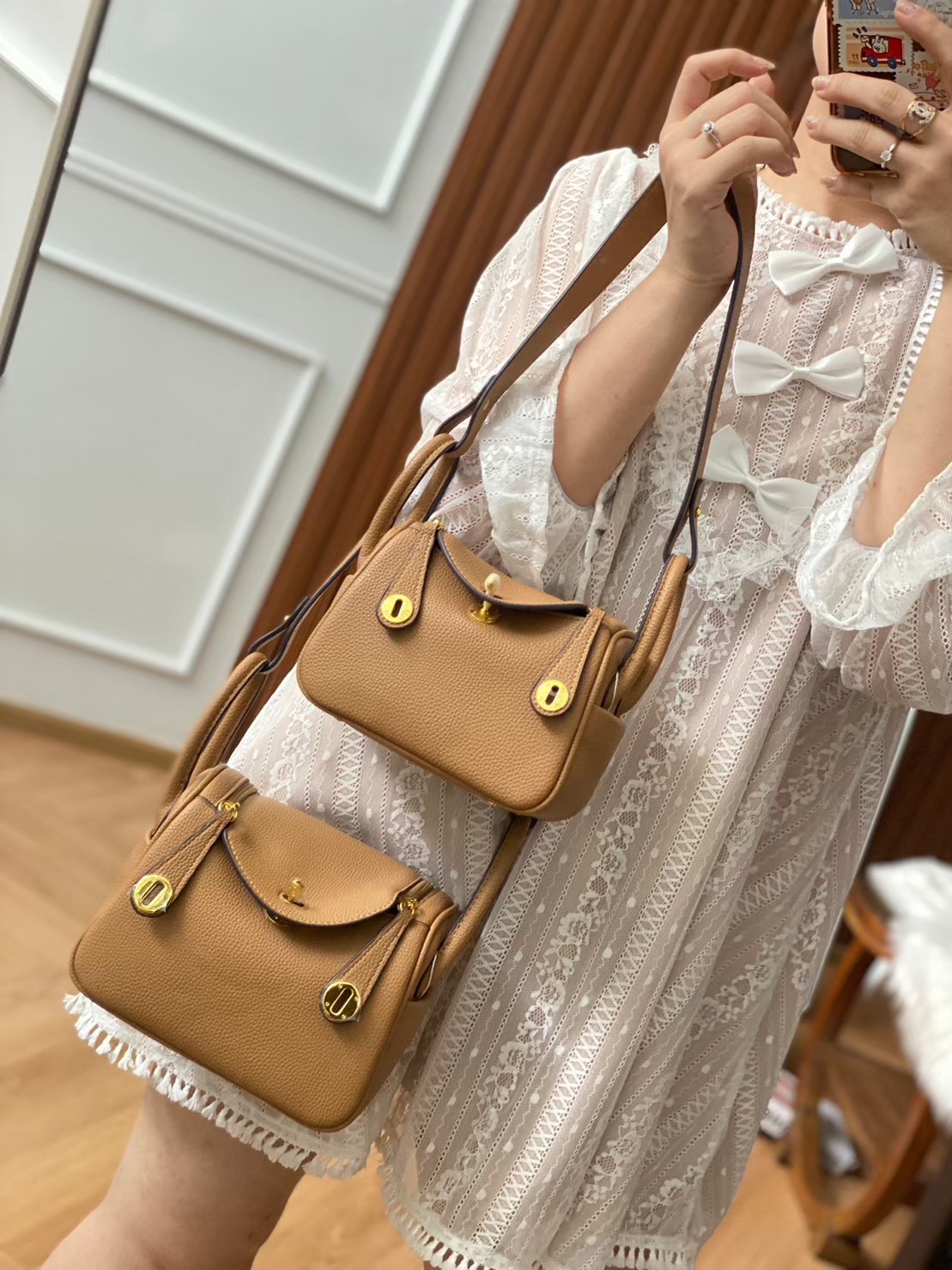 Mini LD 18 cm & 20 cm Lindy size แจ๋ว พร้อม Debut แล้วค่าพี่ๆ ตอกย้ำความปังของ LD collection ไม่ว่าจะทำมากี่ Size ก็หมดเกลี้ยง เติมสต็อคเเทบไม่ทัน การันตีความปังของนางด้วยไซส์จิ๋ว 18 cm ไปเลยค่า ใครว่าเล็กจะไม่เริ่ด คิดผิดค่ะ นางจุของเท่ารุ่นพี่ 20 เลยนะค