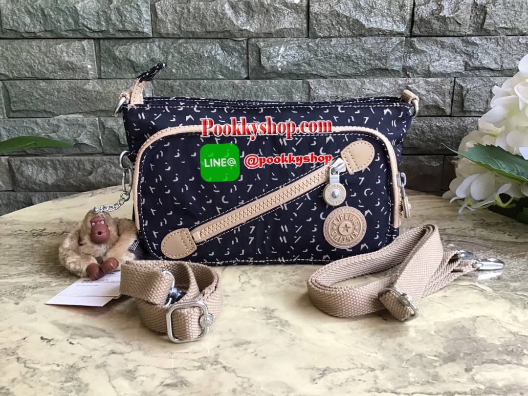 Kipling milos crossbody bag (K13696) กระเป๋าสะพายข้าง crossbody ขนาดกำลังดี มี 2 สาย สายสะพายสั้น ถือเป็นทรงพอรช์(pochette)ถอดเปลี่ยนสลับกับสายยาวได้ มีช่องซิปใช้งาน3ช่อง 2ช่องใหญ่ภายในมีเล็กแยกเป็นสัดส่วน ใส่มินิไอแพค กระเป๋าสตางค์ยาวได้ ด้านหน้ามีช่องซิ