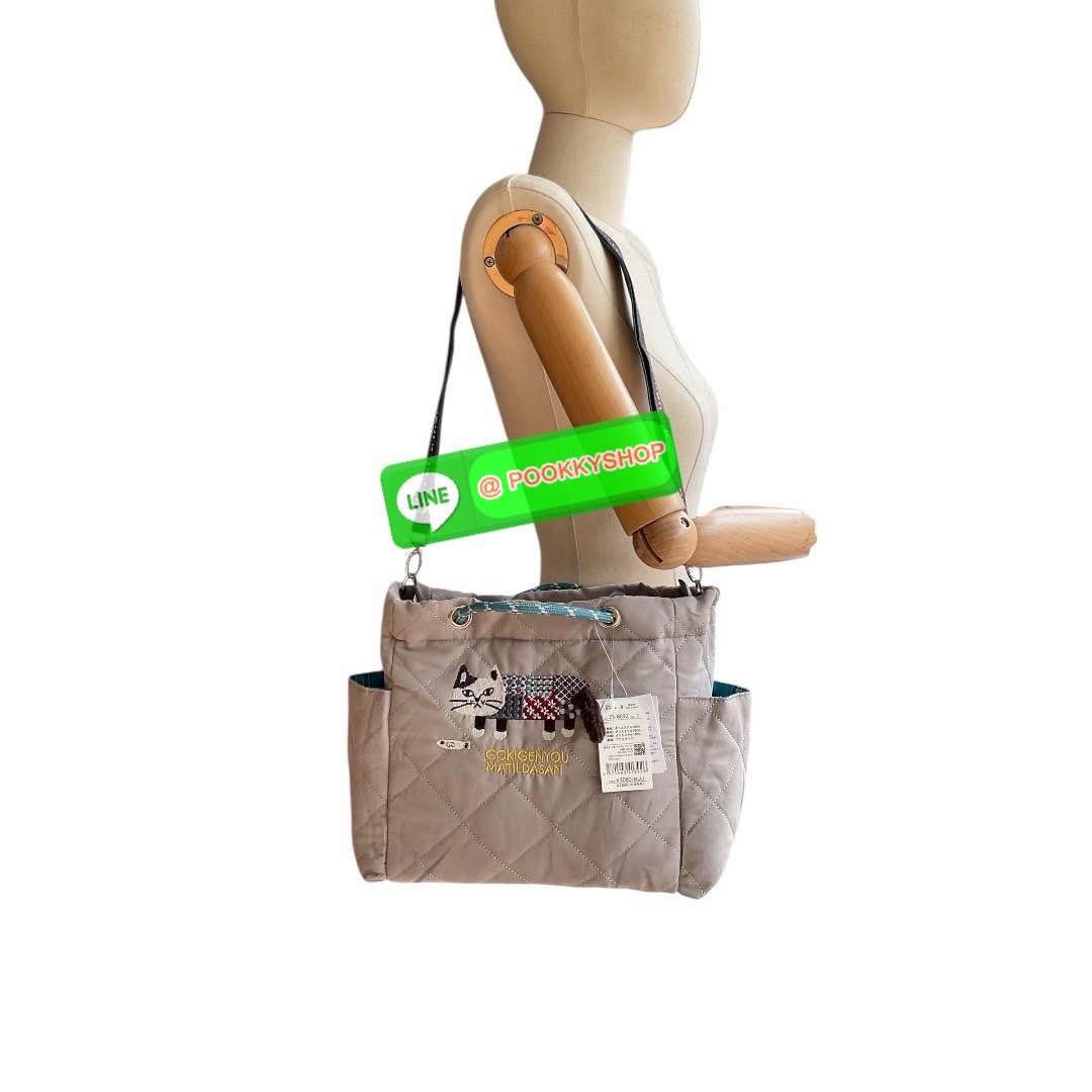 กระเป๋าโท้ท Kusuguru Japan Matilda-san กระเป๋าผ้าโพลีเอสเตอร์แบบสะพายข้างลายแมว Matilda จากคอลเลคชั่น 2025