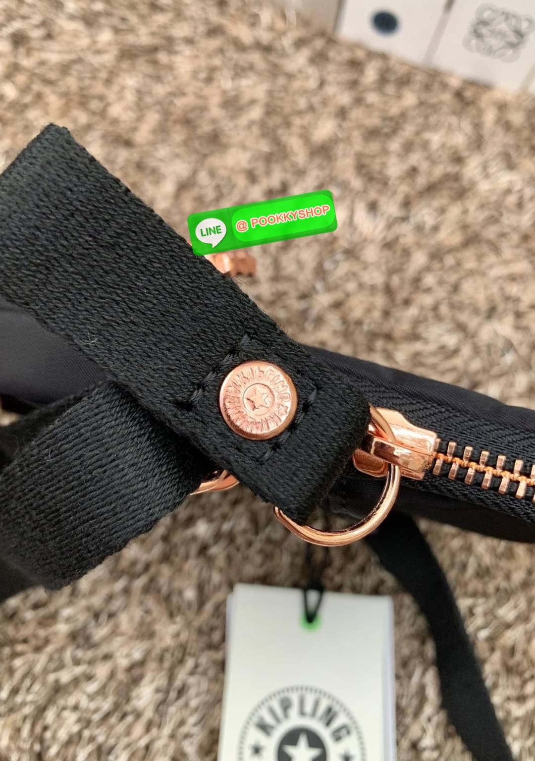 KIPLING TALLY KI1079 🎯ไม่มีใครไม่รู้จักกับแบรนด์ดังฝั่งเบลเยียม อีกหนึ่งแบรนด์ที่สาวๆต้องมีติดตัวอย่างน้อย1ใบค่าา 🔺กระเป๋าสะพายข้าง วัสดุไนล่อนอย่างดี เคลือบกันน้ำ