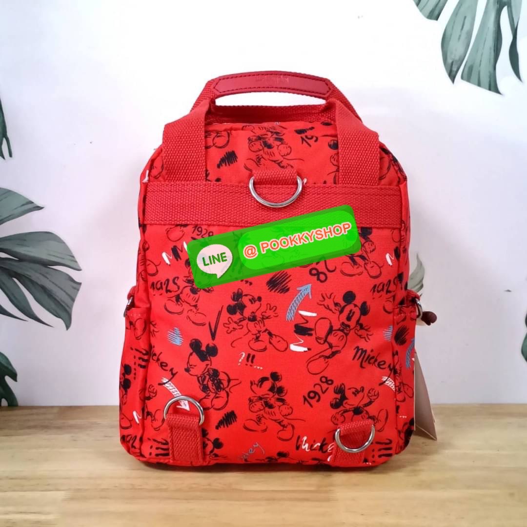 KIPLING 3 WAYS MINI BACKPACK ซับในลายตาราง กระเป๋าสะพาย 3 Ways รุ่นใหม่ วัสดุ Nylon & Polyester 100% หูหิ้วหนังปั๊มชื่อแบรนด์ สายสะพายยาวเลื่อนปรับได้ free size และ สามารถถอดได้ สามารถถือหรือสะพายได้ จะสะพายไหล่ สะพายเฉียง Crossbody หรือจะคล้องสายเป็นเป้ส