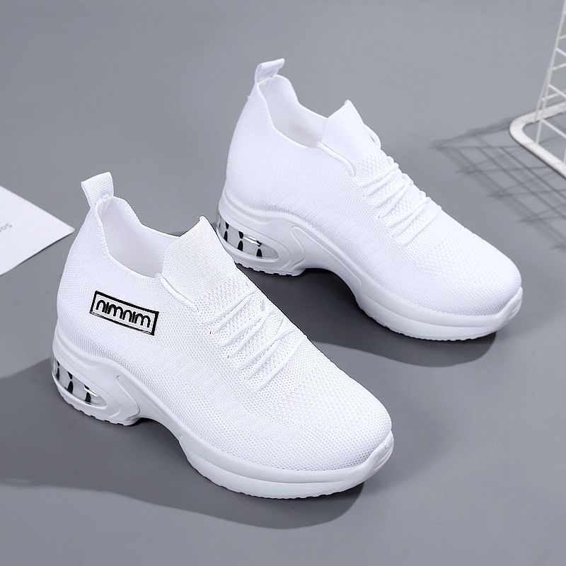 NEW ITEM แฟชั่นเสริมส้นมาแรง!! รองเท้าสลิปออนผ้ายืดเสริมพื้น 5c.m. แต่งเชือกผูก ทรงสโลป วัสดุเนื้อผ้ายืดกระชับเท้า เนื้อหนาคุณภาพดี ขอบยางยืดเพิ่มความยืดหยุ่นในการสวมใส่ ใส่แล้วดูขาเรียวยาวสุดๆไปเลย ตัวพื้นรองเท้าเป็นยางพารากันลื่นได้ดีจ้า งานสวยเก๋น่ารัก