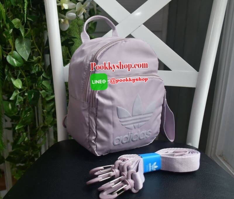 Adidas Mini shoulder bag & Backpack กระเป๋าเป้สะพายหลัง ขนาดmini เปิด-ปิด ด้วยซิป วัสดุ Nylon น้ำหนักเบา ภายโล่ง ใส่โทรศัพท์ กระเป๋าตังค์ได้ มีช่องซิปด้านหน้า1ช่อง มีสายสะพาย2เส้น สะพายข้างหรือเป้ได้ สีน่ารักๆ เข้าได้กับเสื้อผ้าทุกสีเลยค่า!!