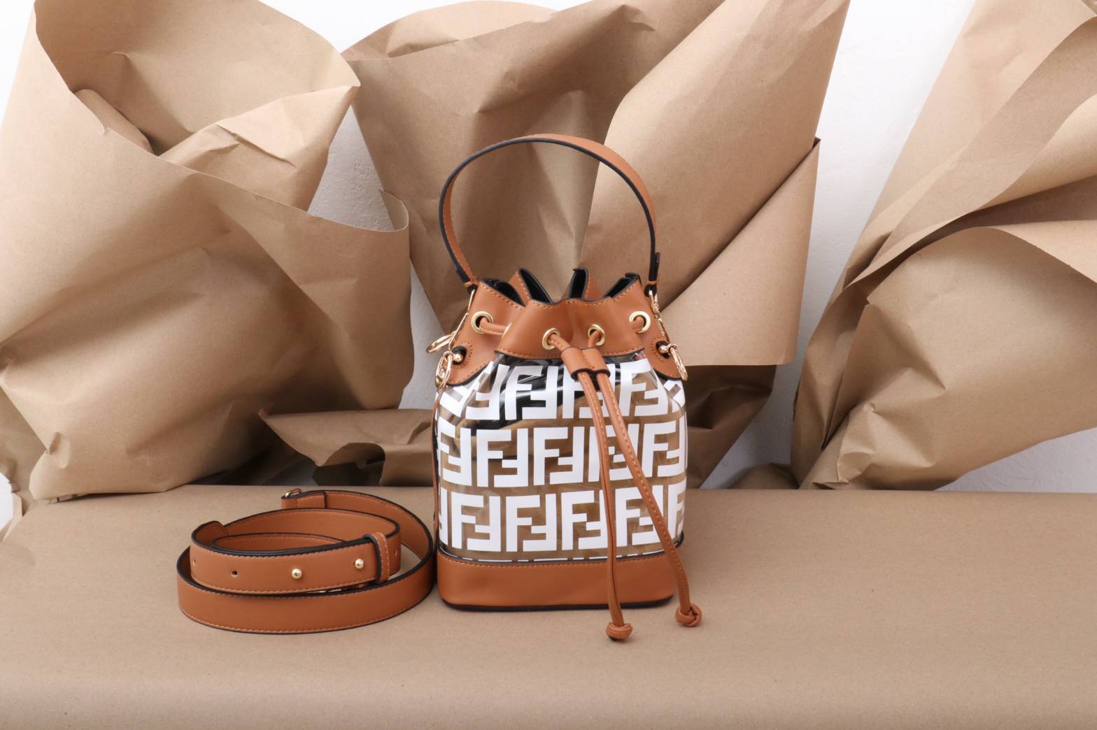 มาอีกรอบละจร้าา สวยกราบมากแม่.. ทนกระแสไม่ไหวจริงๆ ไม่มีไม่ได้แล้ว สวยเกร็งจนหายใจแทบไม่ออก งานสวยมาก ตัวพสาสติกใสอย่างหนา อะหลั่ยปั๊มทุกจุด รักเลยรุ่นนี้