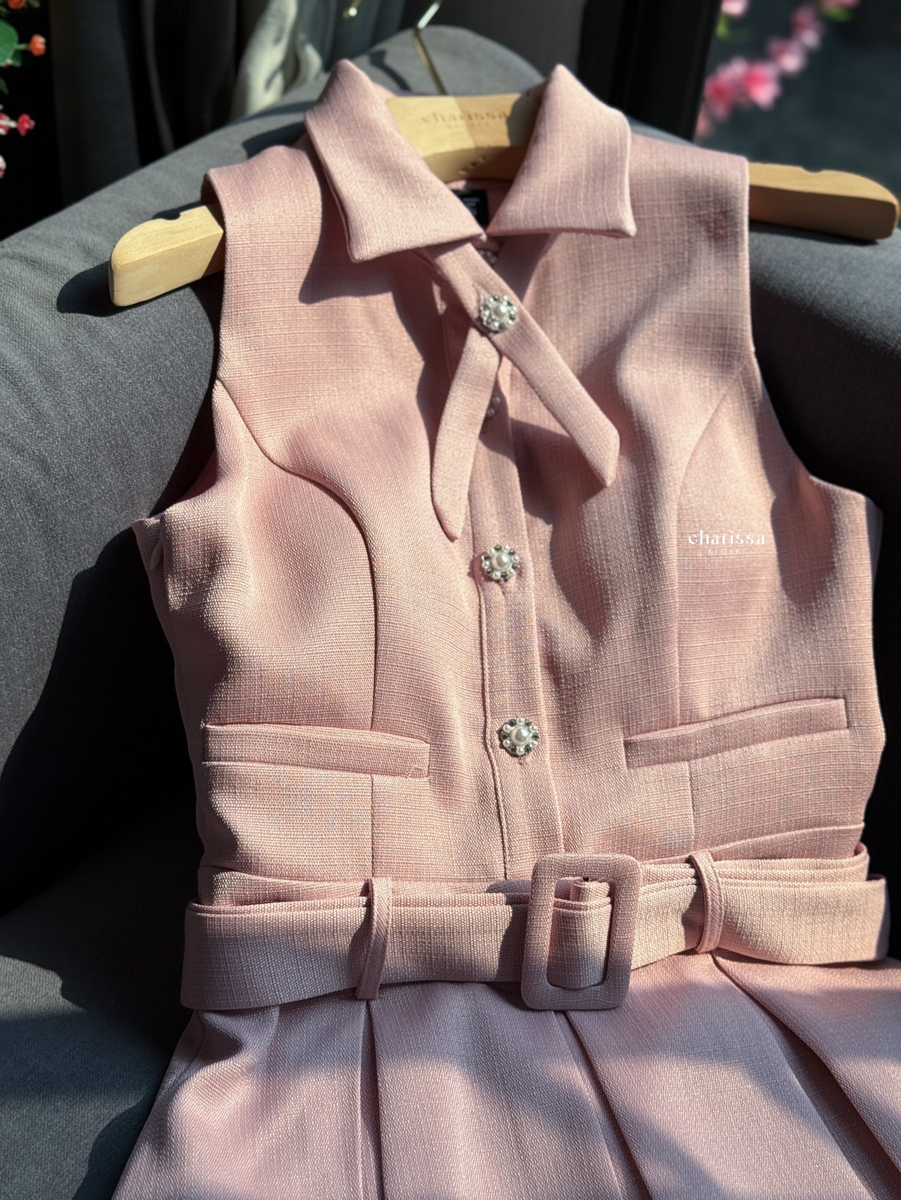 เดรสแฟชั่น เดรสผ้าพรีเมี่ยม มาพร้อมเข็มขัดและโชเกอร์