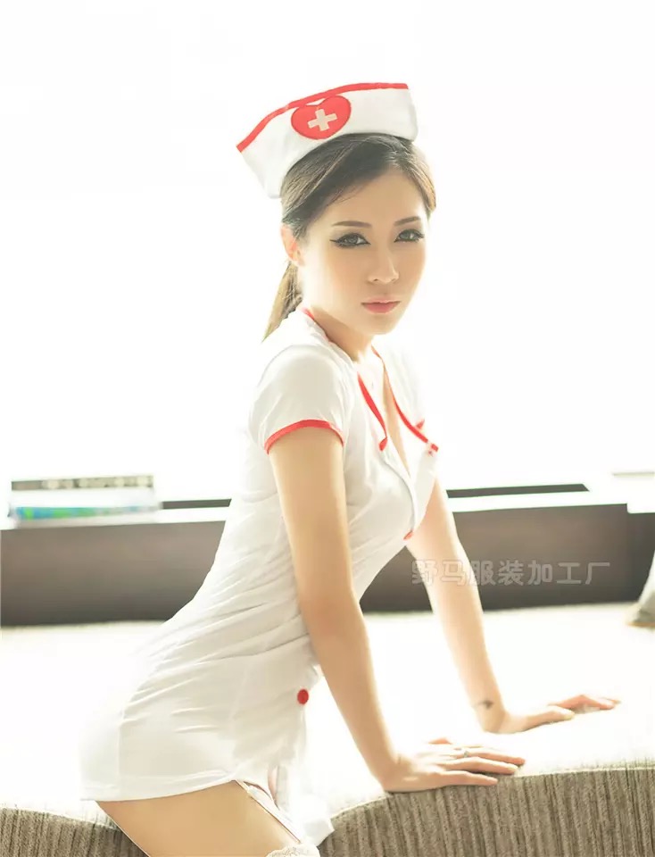 ชุดนางพยาบาลสาวเซ็กซี่ ชุดคอสเพลย์ พยาบาลสาวแสนสวย+หมวกนางพยาบาล+สายรัดถุงน่อง +ถุงน่องตาข่ายขาว ขอบลูกไม้เข้าชุด
